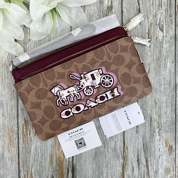 Double Zip Wallet In Signature Canvas With Horse And Carriage Print Bag Purse - Picture 4 of 7